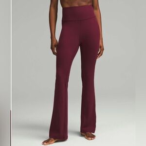 SOLD Lululemon Groove Nulu Super-High-Rise Flared Pant *Regular